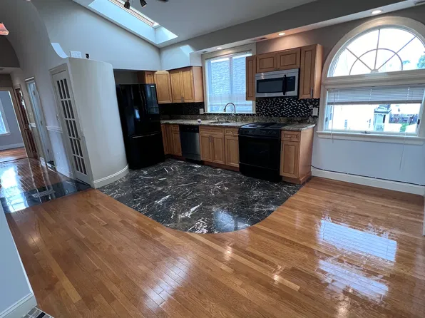 15 Calhoun Ave #2, Everett, MA 02149