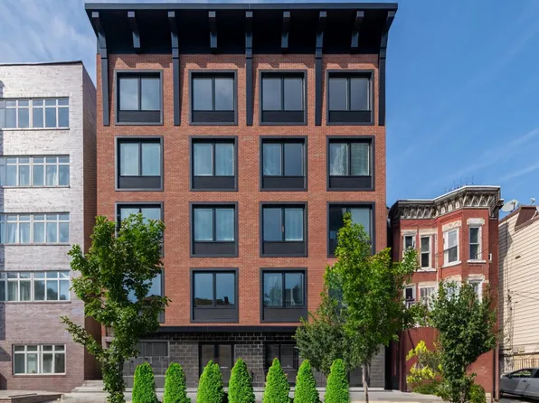 56 Cottage St, Jersey City, NJ