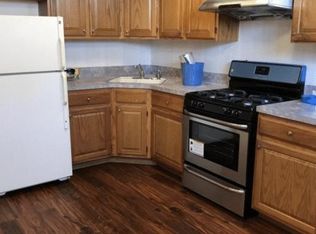 105 Country Rd, Angleton, TX 77515