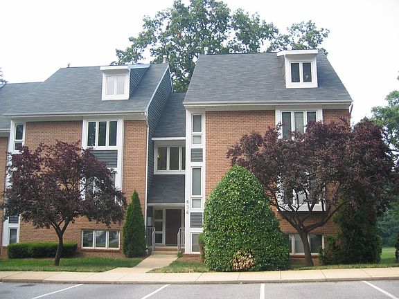 2nd image of 636 Oakland Hills Dr #A3
