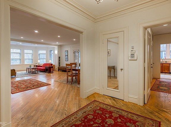 3rd image of 1301 E Madison Park Unit 3