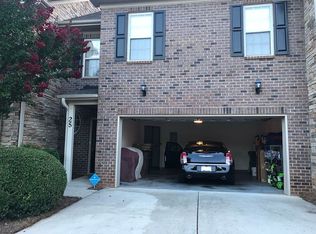 25 Saint Christopher Sq, Greensboro, NC 27410