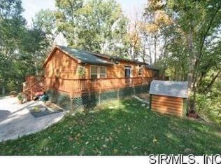 8438 Possum Hill Rd, Worden, IL 62097