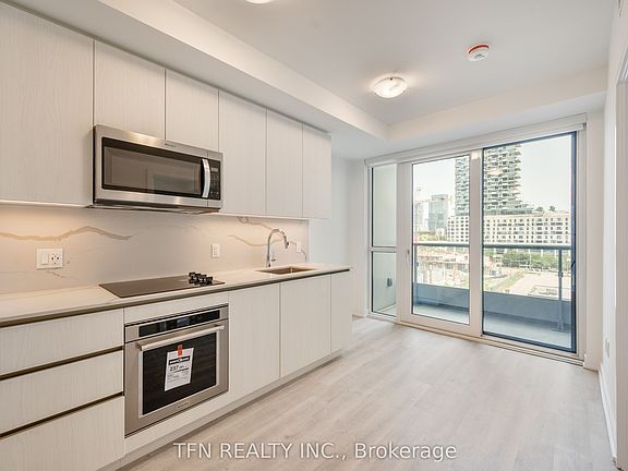 2nd image of 15 Richardson St #612