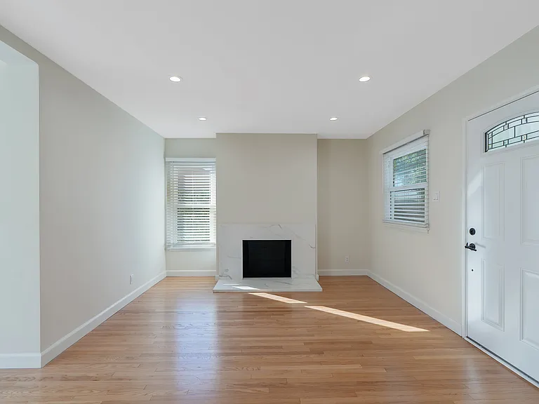 3054 N Frederic St — Photo 7