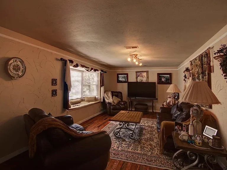 1202 Tanglewood Trl — Photo 6