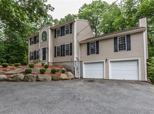 48 Mary Elizabeth Dr, Scituate, RI 02857