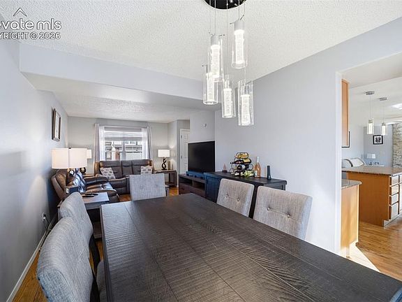 4th image of 5210 Chaise Dr