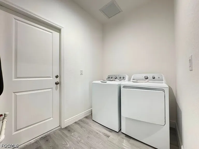 537 Greenbriar Blvd — Photo 12
