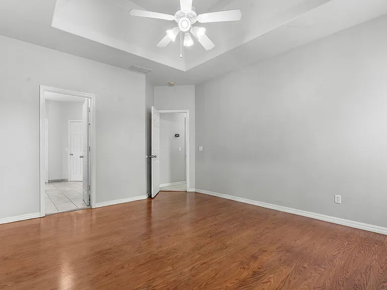 852 Silvercliff Way — Photo 54