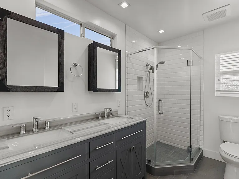 6051 Teesdale Ave — Photo 27