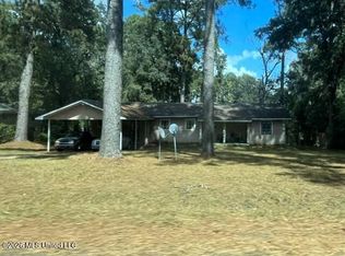 360 Pine Ridge Rd, Jackson, MS