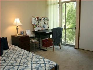 5th image of 425 Grant Ave APT 29