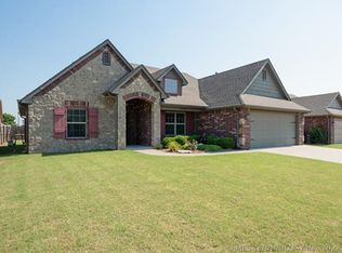 18303 E 48th Pl, Tulsa, OK 74134