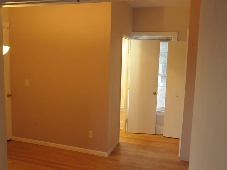 1001 Washtenaw Ave #1A — Photo 14