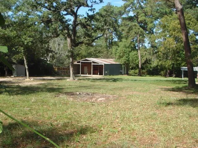 4018 E Mossy Oaks Rd — Photo 16