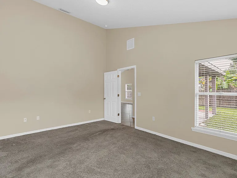 1422 Saffron Trl — Photo 18