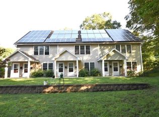 15 High St APT B, Amherst, MA 01002