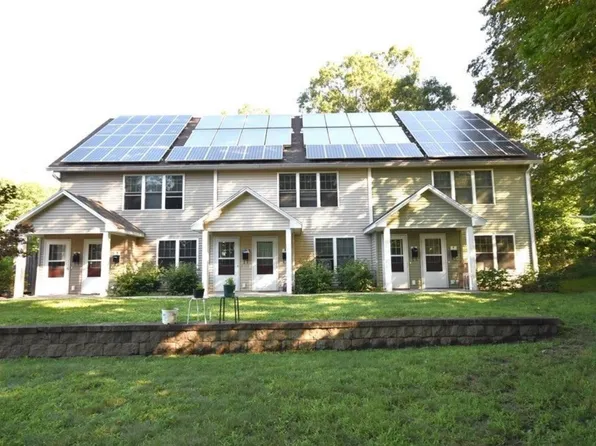 15 High St, Amherst, MA