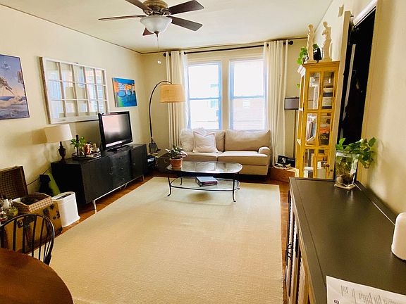 4th image of 2614 Grove Ave APT 6