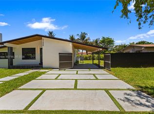 21330 NE 26th Ave, Miami, FL 33180
