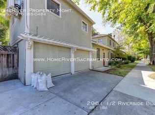 2961 1/2 Riverside Blvd, Sacramento, CA 95818