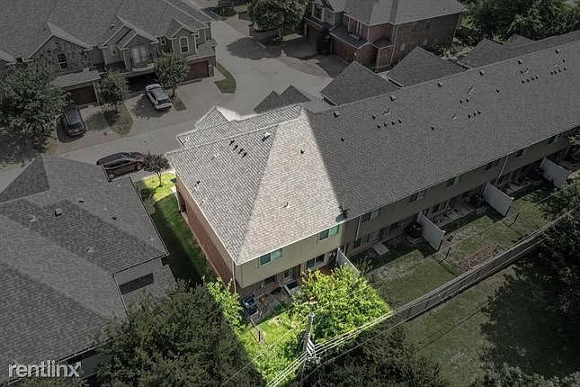 1st image of 225R Corinna Ct