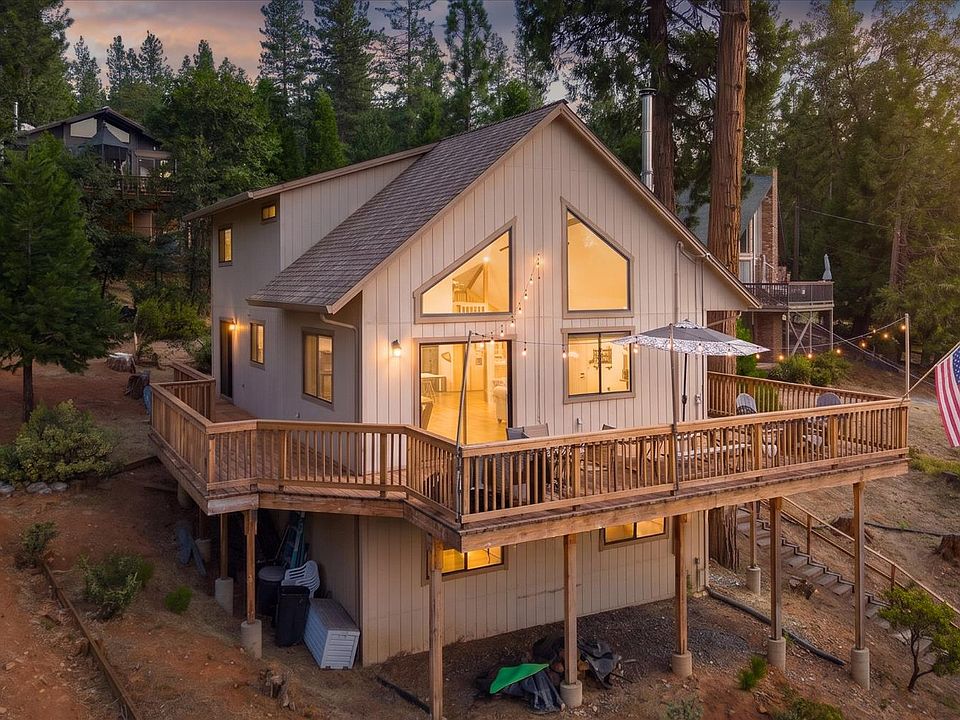 1st image of 1478 Gertrude Way