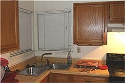 4th image of 2417 Sunflower Dr