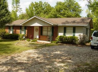 16 Green Tree Dr, Carriere, MS 39426