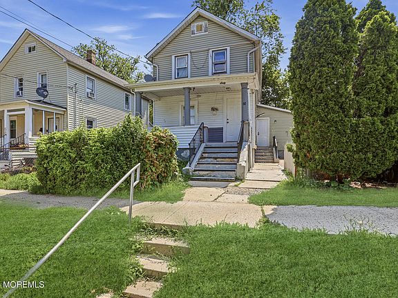 3rd image of 60 Conover Street