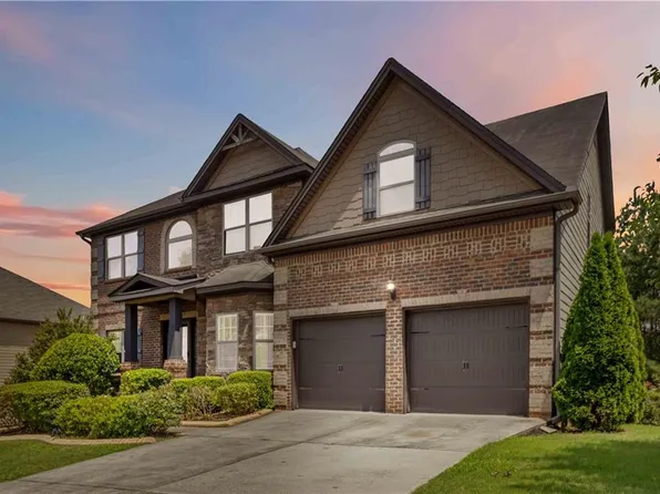 4249 Caveat Ct, Fairburn, GA 30213