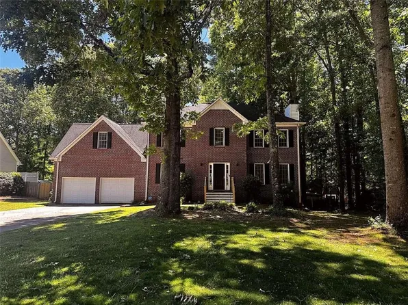 292 Lakeview Ln, Hiram, GA 30141