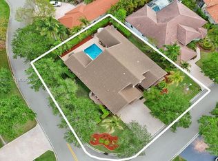 9921 NW 60th Pl, Parkland, FL 33076