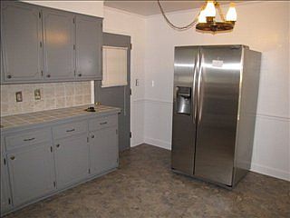 3rd image of 133 Orchard Dr