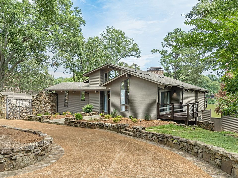 1st image of 56 Viking Dr