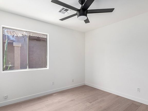4th image of 44692 W Gavilan Dr