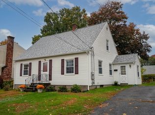 42 Middlesex Ave, Worcester, MA 01604