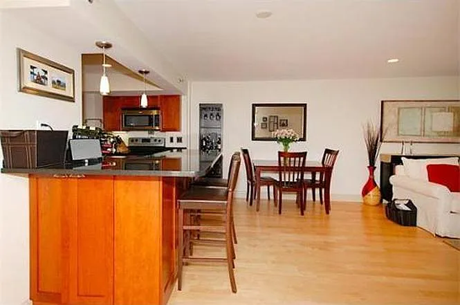 1600 Beacon St #504 — Photo 6