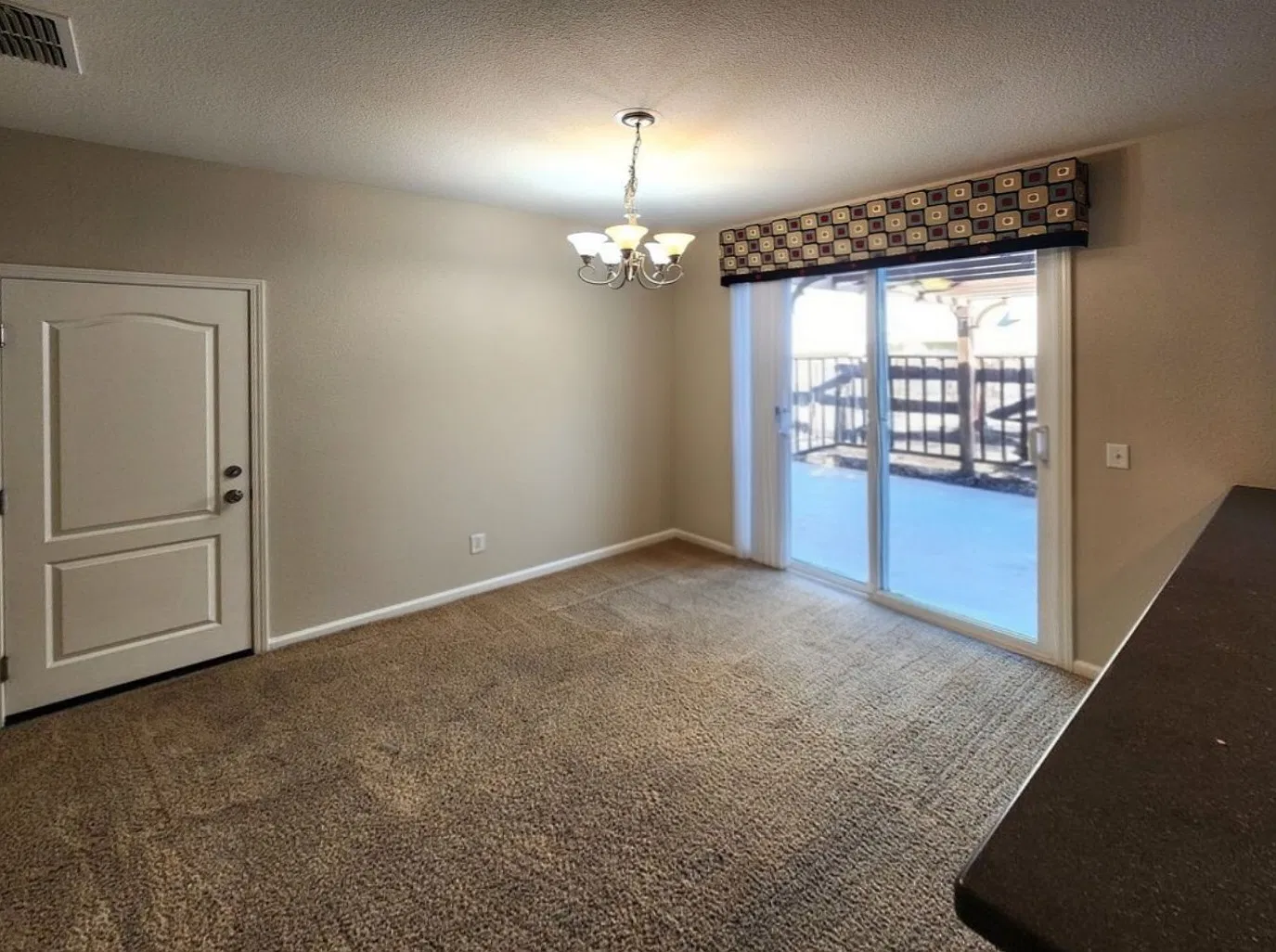 3 bed, 2.5 bath, 1708 sqft, $2,650 — Photo 3