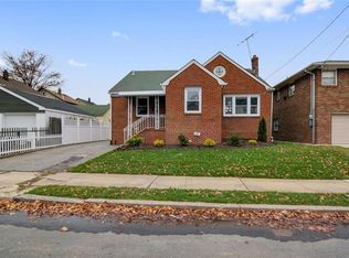 113 Linden St, Carteret, NJ 07008