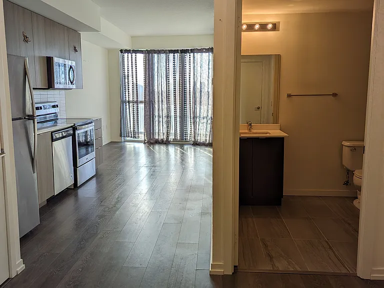 3237 Bayview Ave #901 — Photo 19