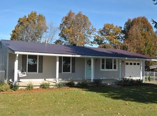 3003 Classic Dr, Maysville, KY 41056