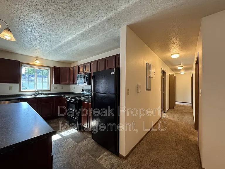 317 16th St S #5 — Photo 7