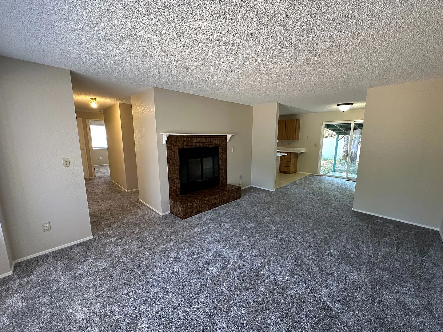 813 Haskell Court — Photo 3