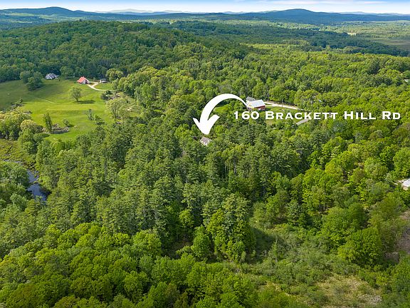 3rd image of 160 Brackett Hill Road