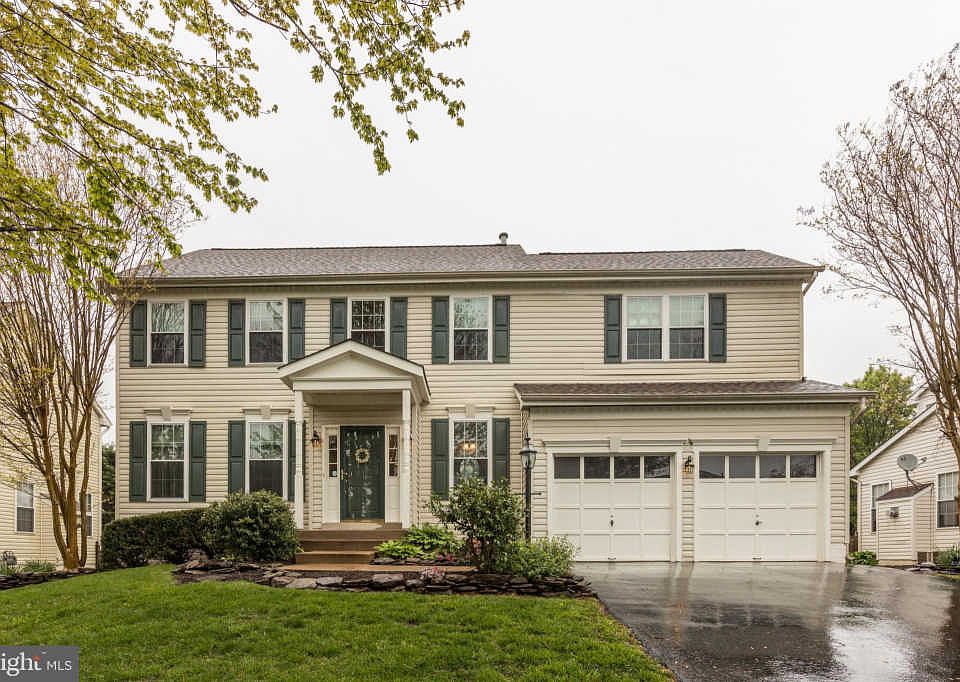 1st image of 14912 Greenhill Crossing Dr