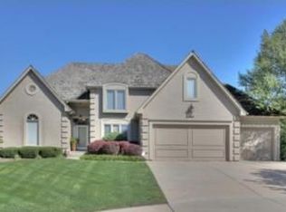 8802 W 147th Ter, Overland Park, KS 66221