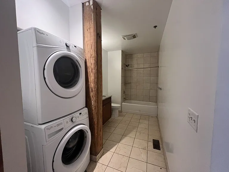 427 Pershing Ave — Photo 10