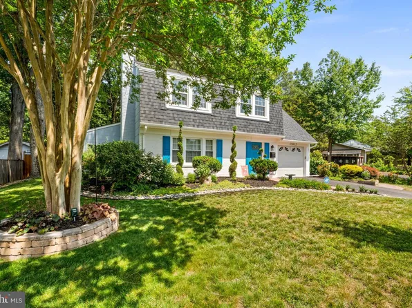 15612 Peach Walker Dr, Bowie, MD 20716